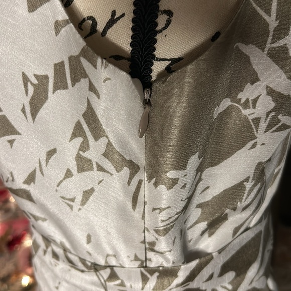 Jessica Howard - Picture 8 of 8